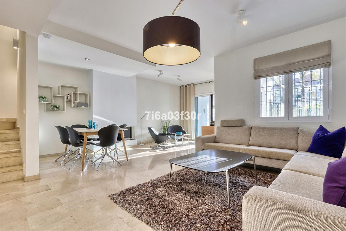 San Pedro Alcantara townhouse 4 Bedrooms