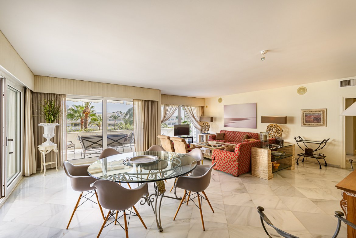 Puerto Banus Marbella penthouse 3 Bedrooms
