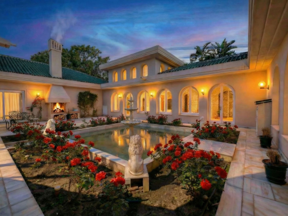Rio Real Marbella villa 10 Bedrooms