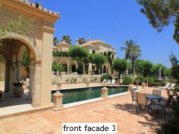 Marbella villa 8 Bedrooms