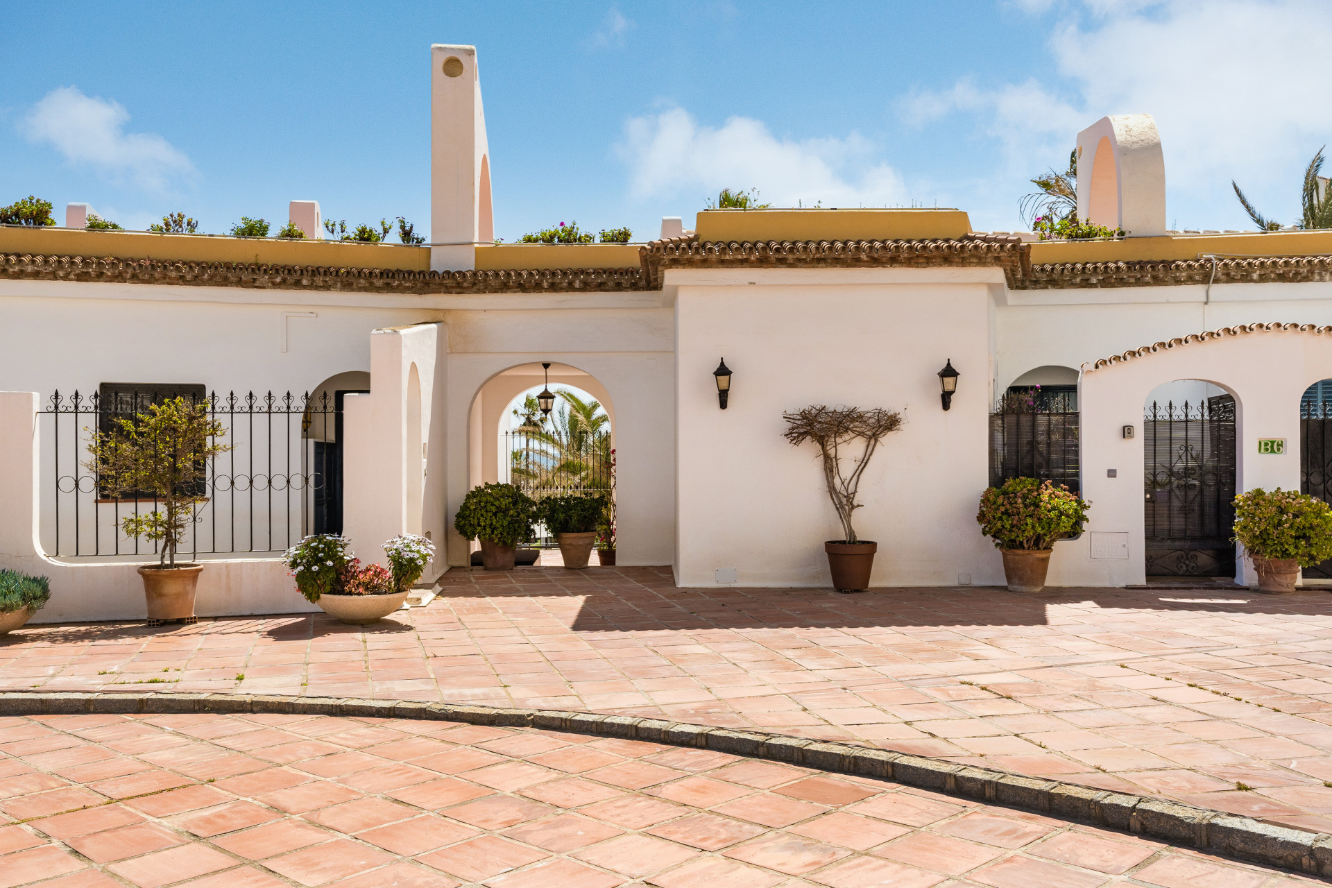 luxo-estate-5 Cabopino Marbella penthouse 2 Bedrooms