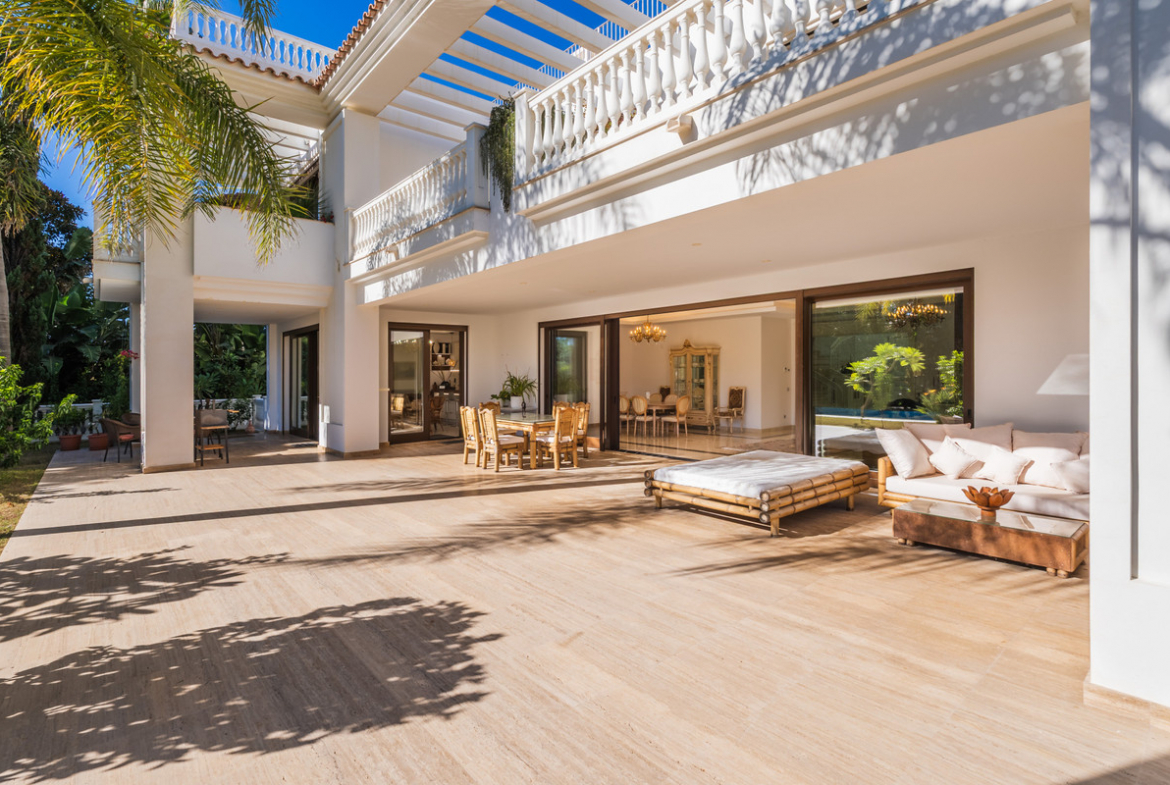 Estepona villa 7 Bedrooms