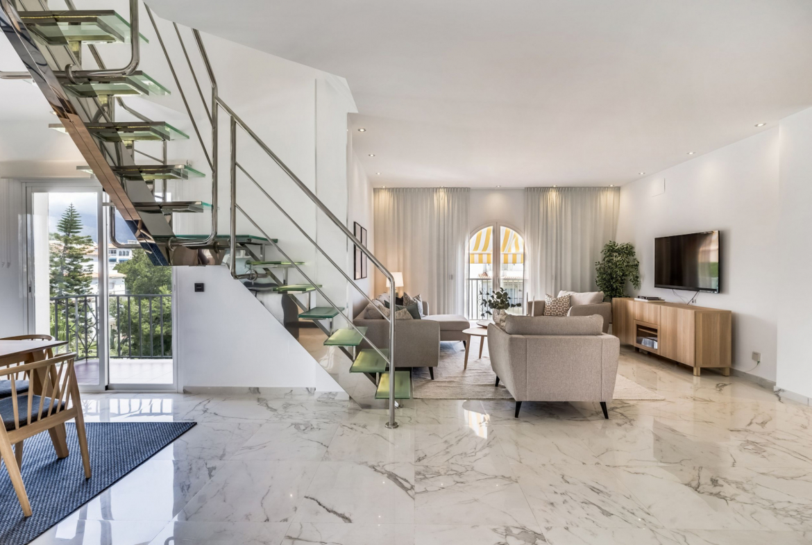 Puerto Banus Marbella penthouse 3 Bedrooms