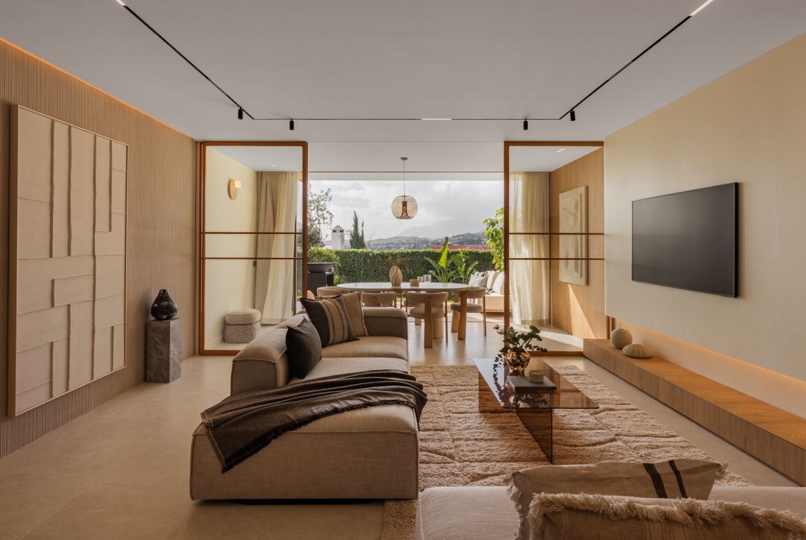 Nueva Andalucia Marbella townhouse 4 Bedrooms