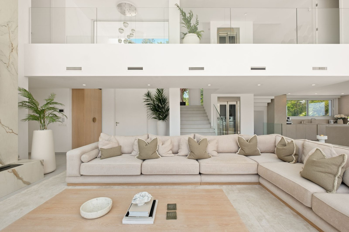 La Mairena Marbella villa 4 Bedrooms