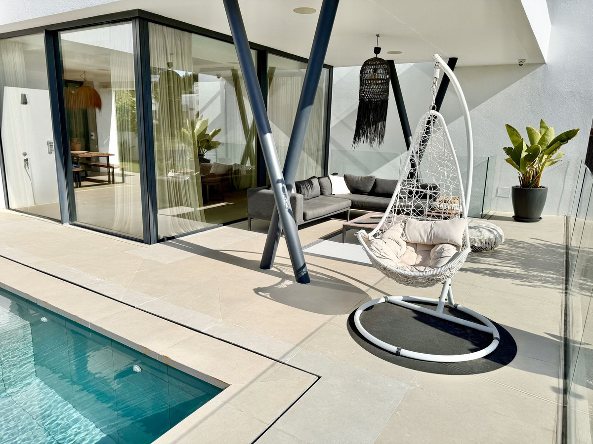 Estepona villa 4 Bedrooms