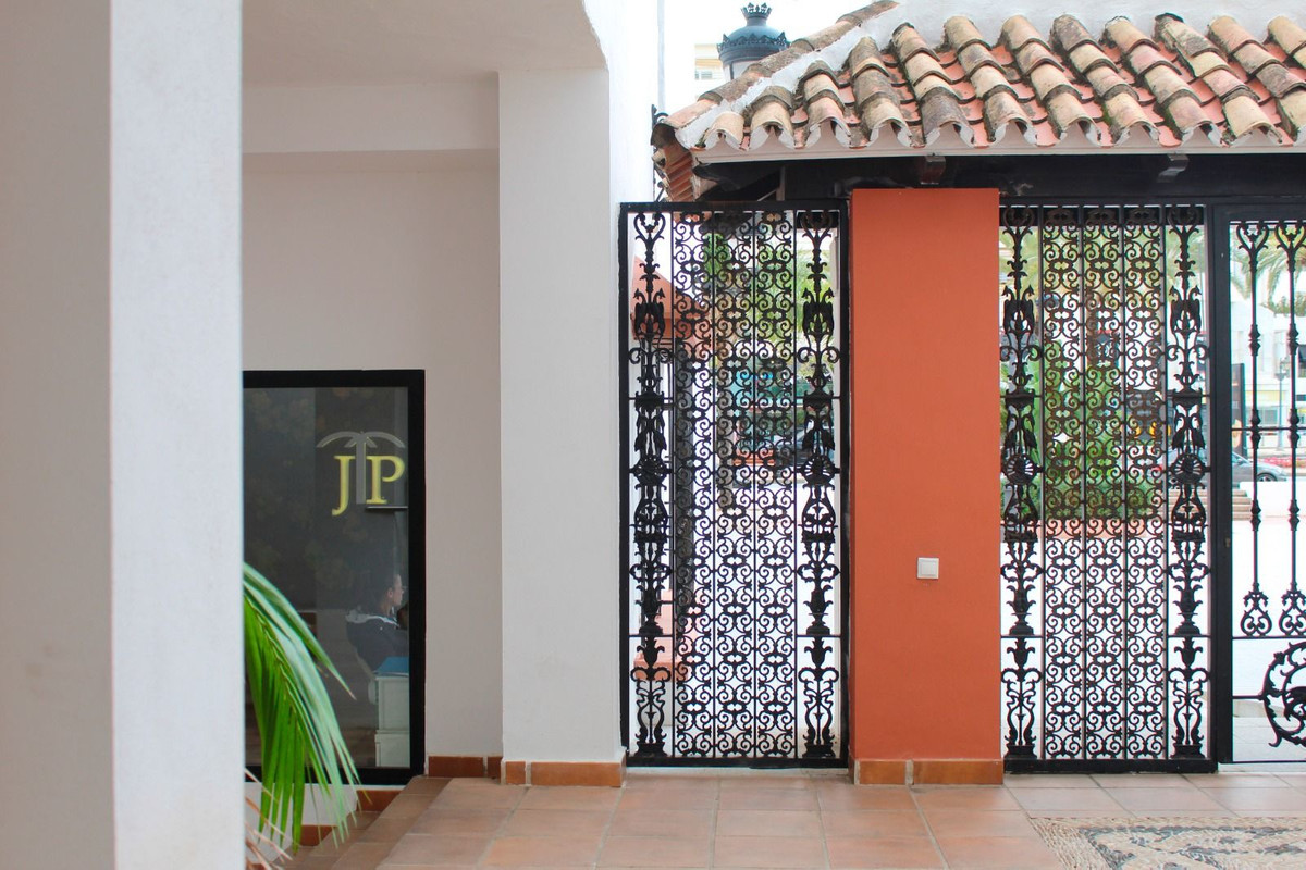 Puerto Banus Marbella penthouse 3 Bedrooms