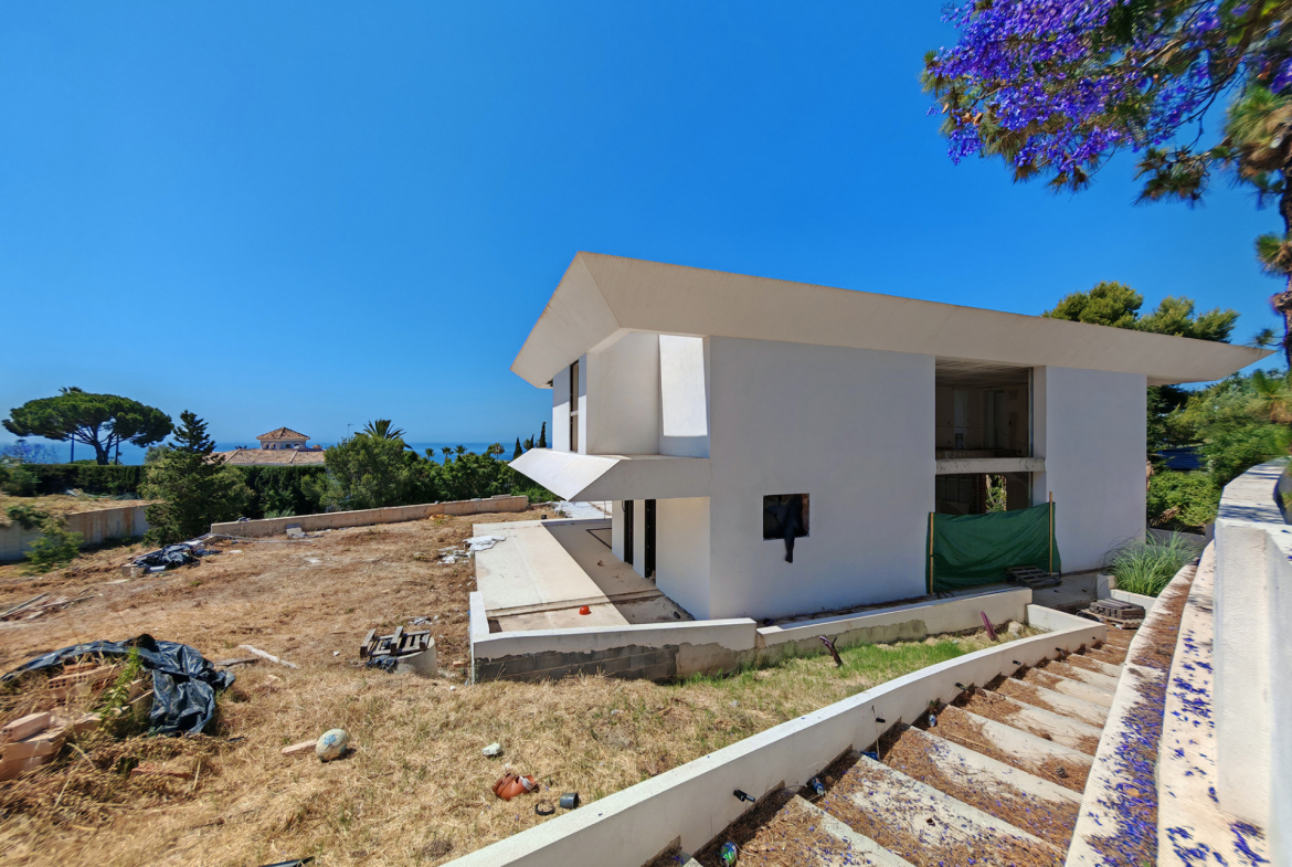 Las Chapas Marbella villa 6 Bedrooms