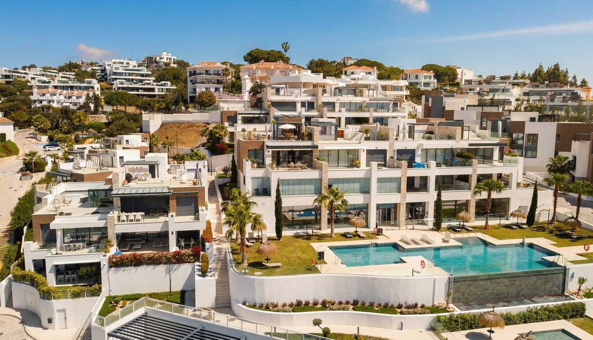 Cabopino Marbella penthouse 3 Bedrooms
