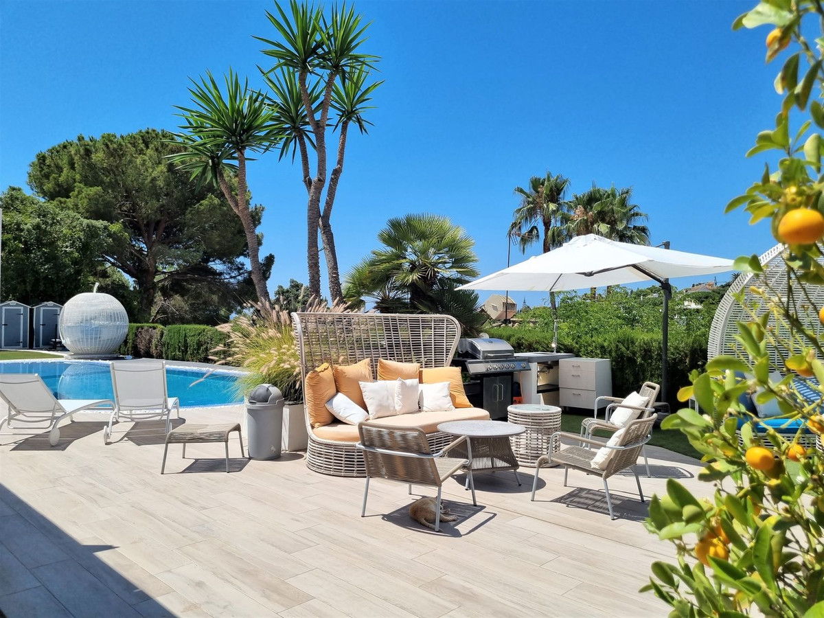 Elviria Marbella villa 5 Bedrooms