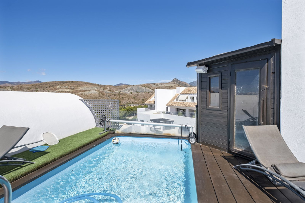 luxo-estate-5 Los Flamingos Benahavis penthouse 3 Bedrooms
