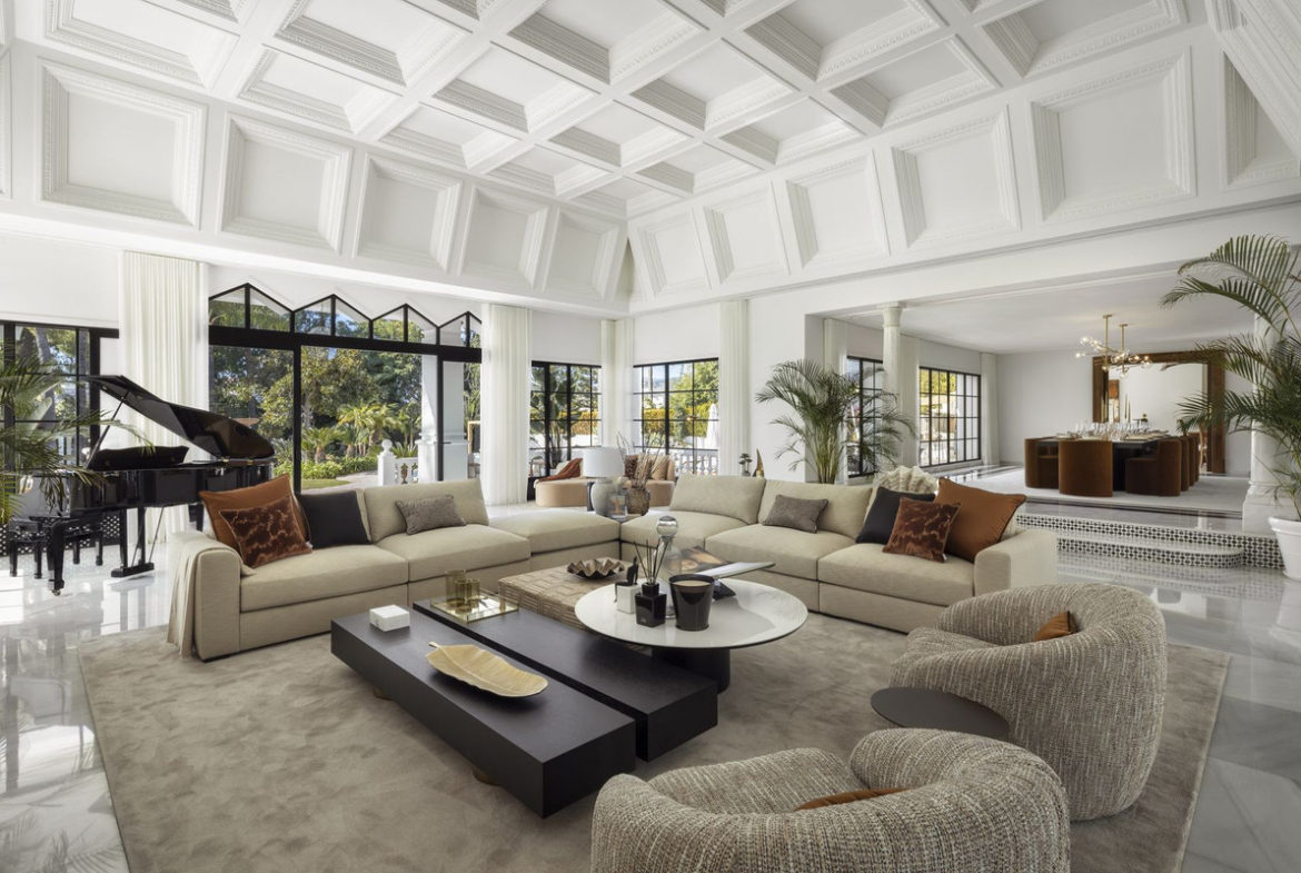 Nueva Andalucia Marbella villa 12 Bedrooms