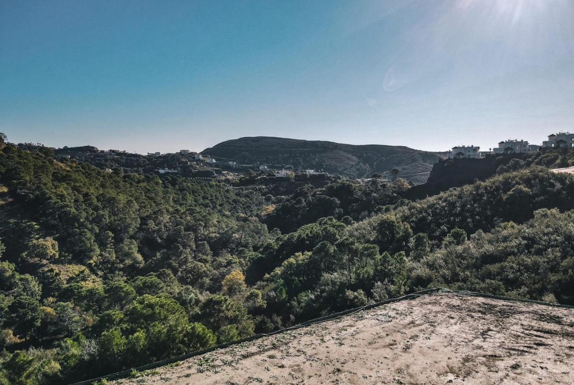 Monte Mayor Benahavis plot  Bedrooms