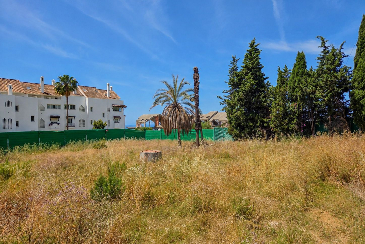 Marbella plot  Bedrooms