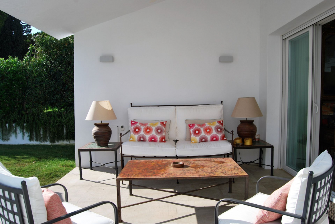 Nueva Andalucia Marbella townhouse 4 Bedrooms