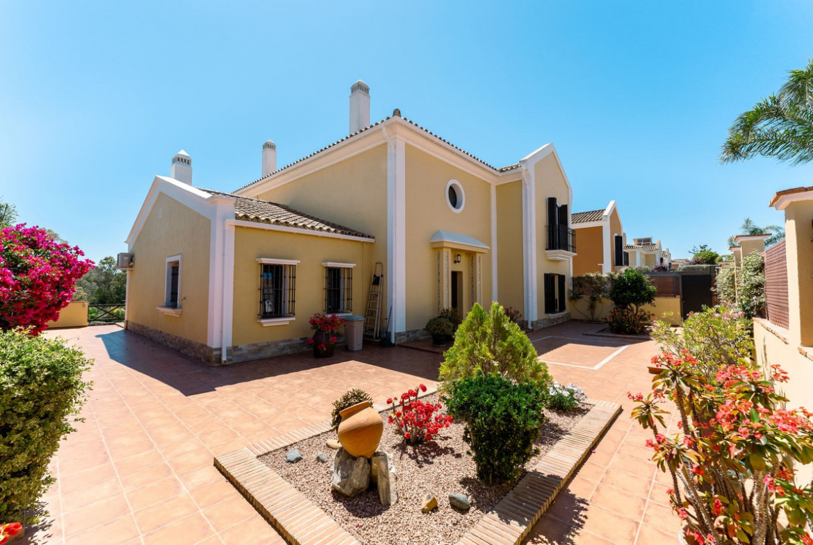 Guadalmina Alta San Pedro Alcantara villa 5 Bedrooms