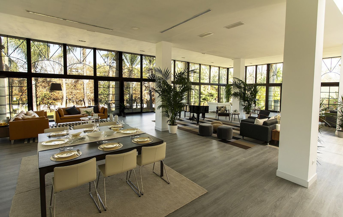 luxo-estate-5 Nueva Andalucia Marbella villa 10 Bedrooms