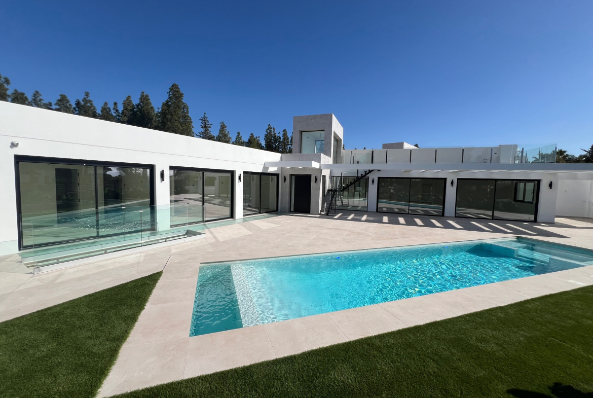 Las Lagunas de Mijas villa 5 Bedrooms