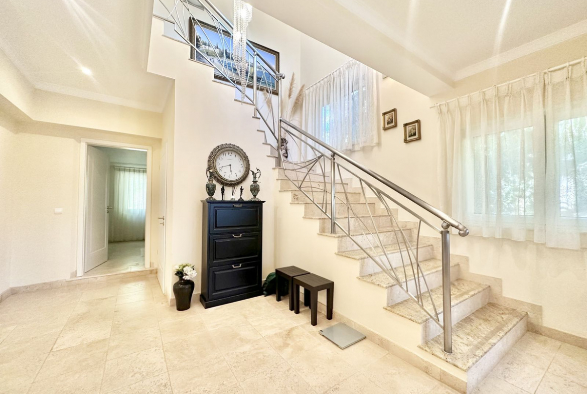 El Rosario Marbella villa 6 Bedrooms