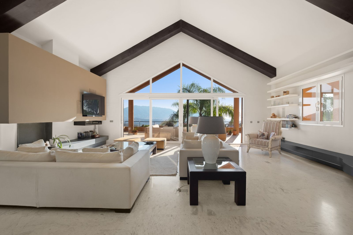 La Mairena Marbella villa 5 Bedrooms