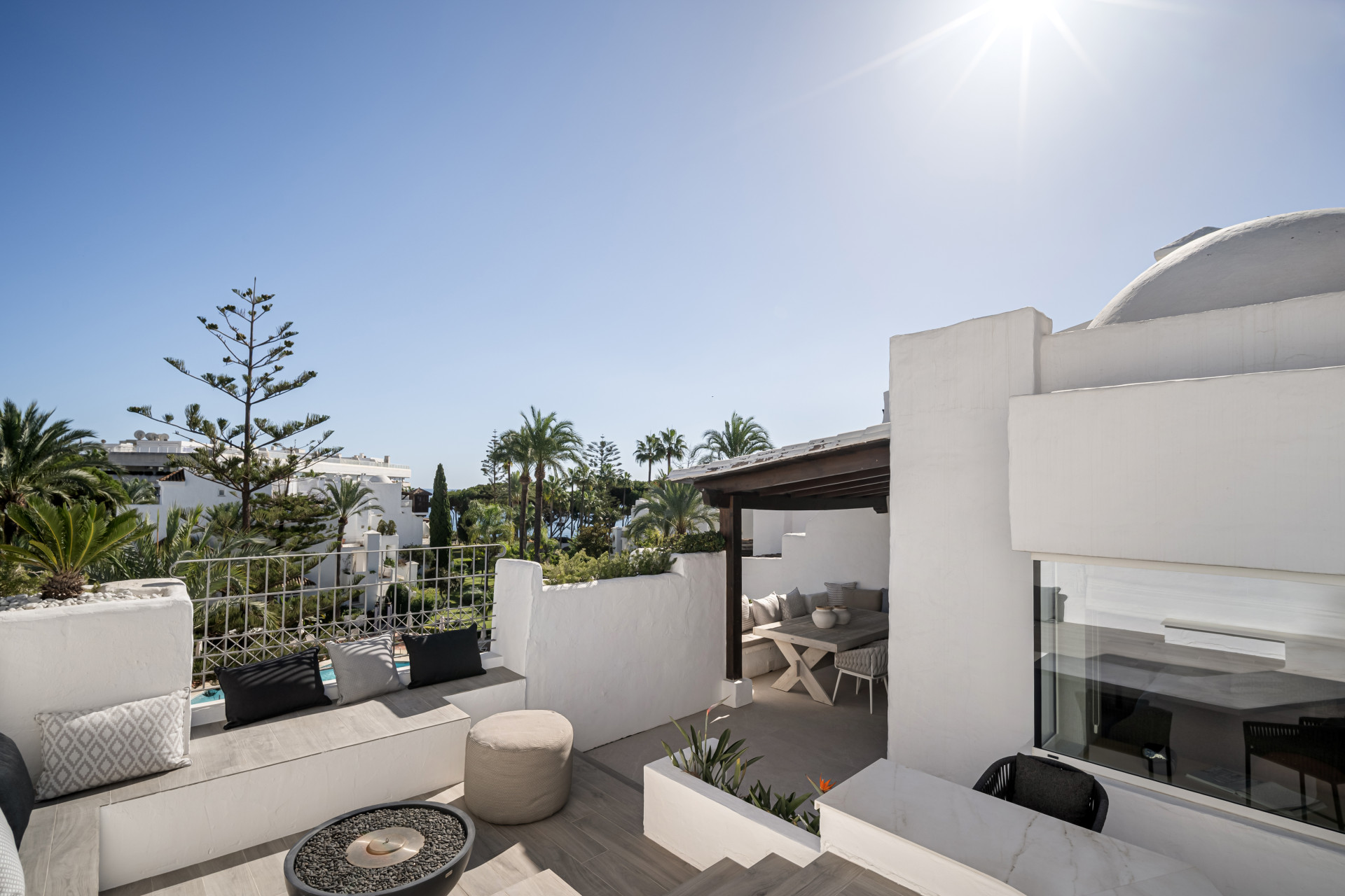 luxo-estate-5 Marbella Golden Mile Marbella penthouse 3 Bedrooms