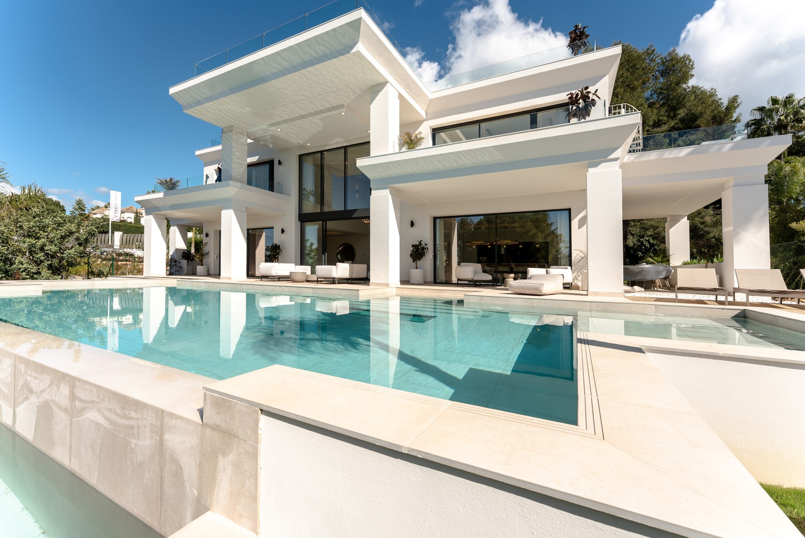 CP7354 Sierra Blanca Marbella villa 7 Bedrooms