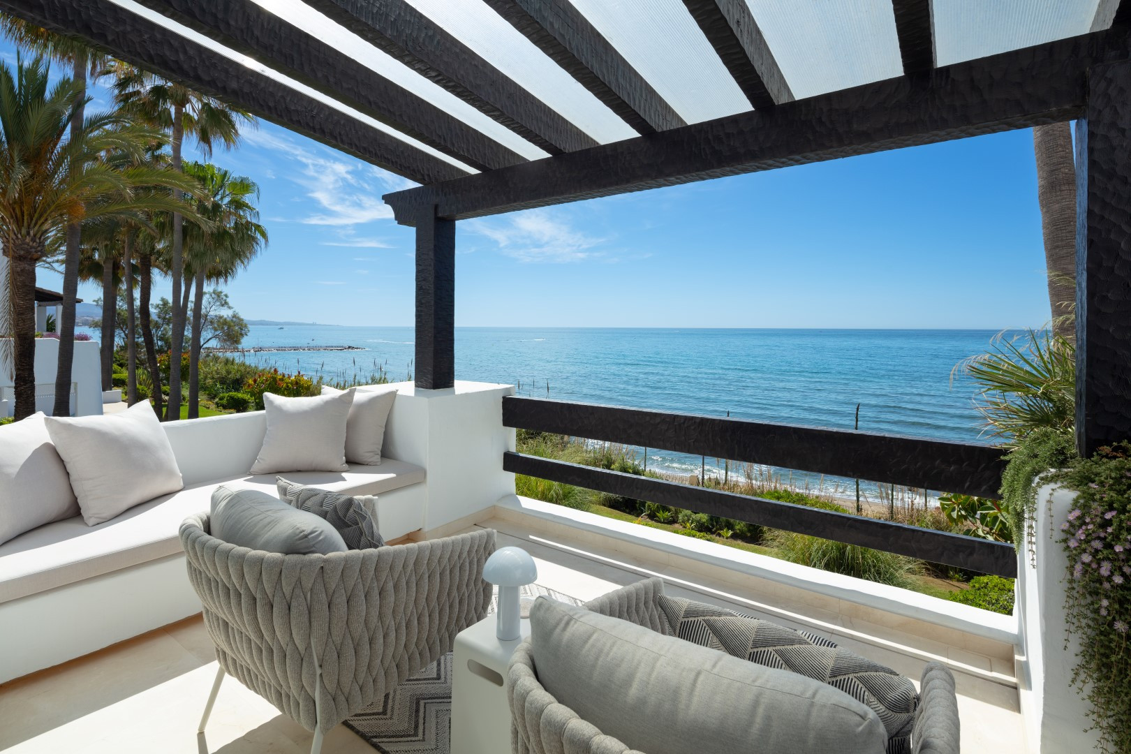 CP7311 Beachfront Duplex Penthouse for Sale in Puente Romano