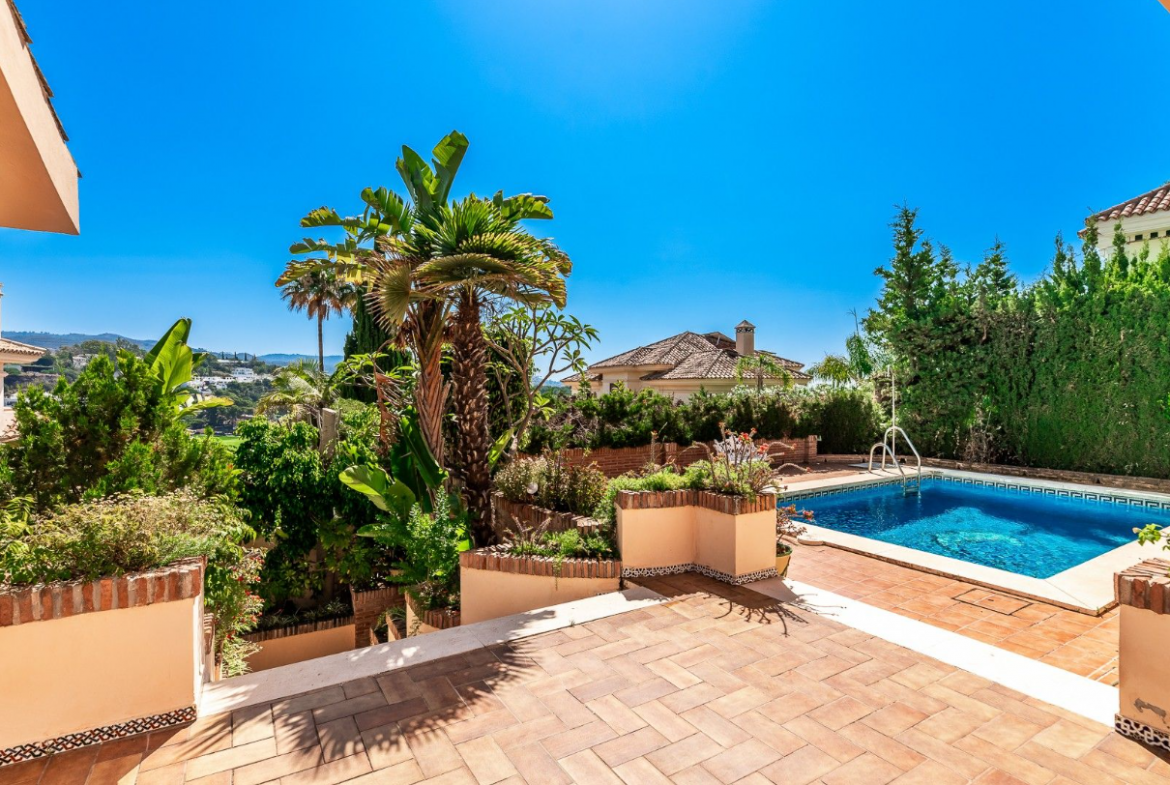 Rio Real Marbella villa 4 Bedrooms
