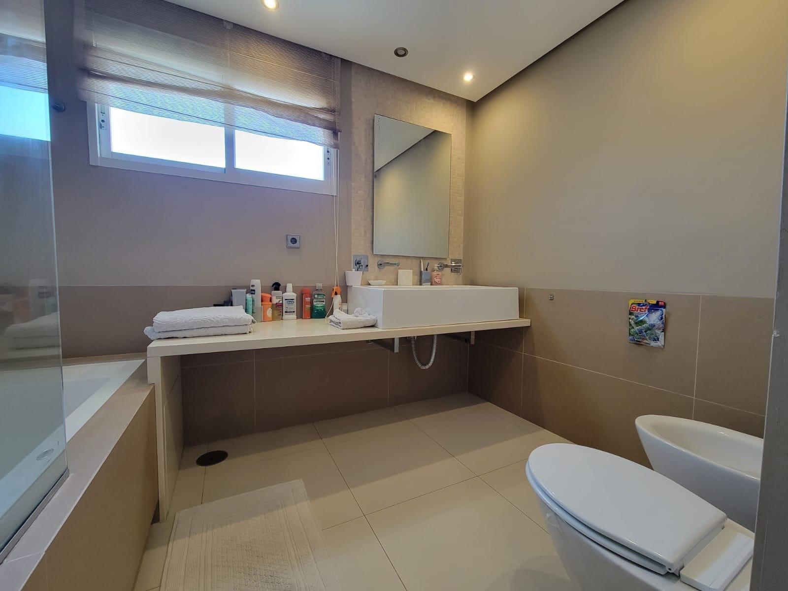 luxo-estate-6 Nueva Andalucia Marbella townhouse 3 Bedrooms