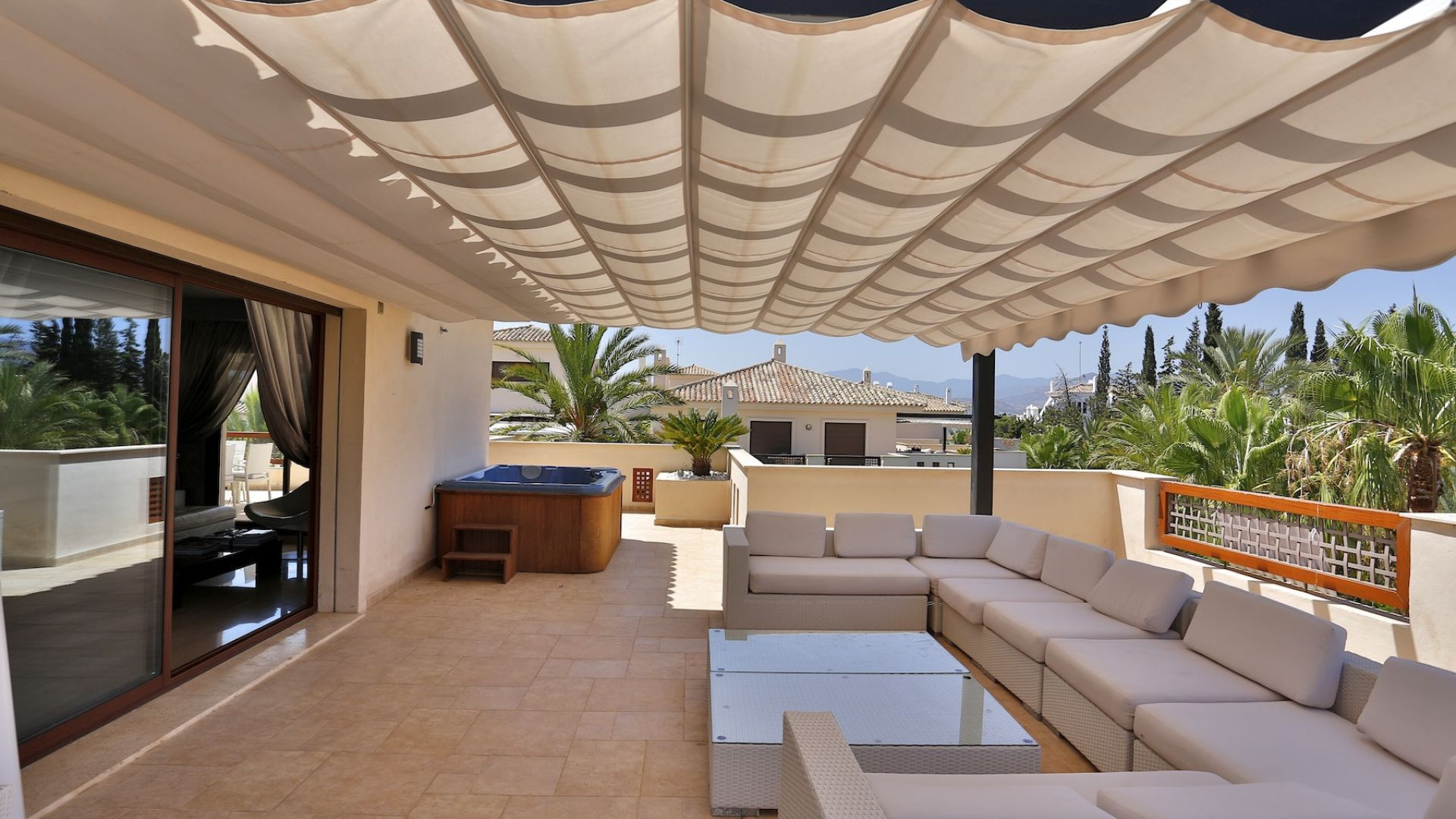 Nueva Andalucia Marbella penthouse 2 Bedrooms