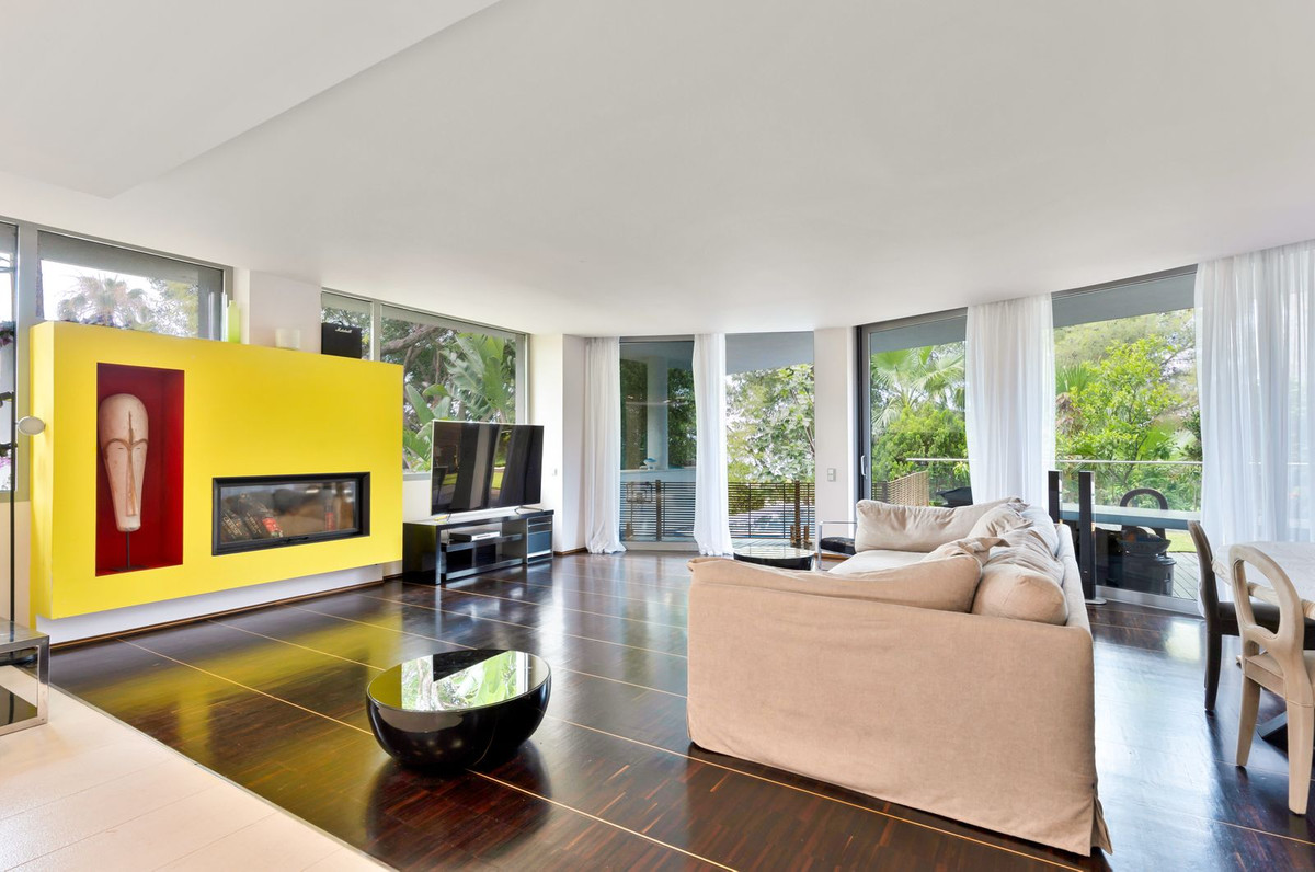 luxo-estate-6 Sierra Blanca Marbella townhouse 4 Bedrooms
