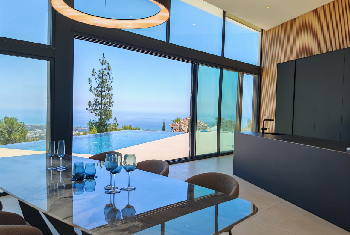 Los Monteros Marbella villa 4 Bedrooms
