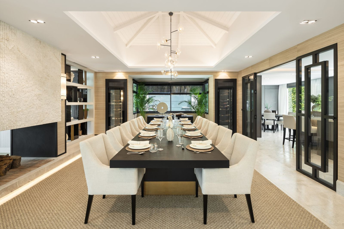 luxo-estate-6 Nueva Andalucia Marbella villa 7 Bedrooms