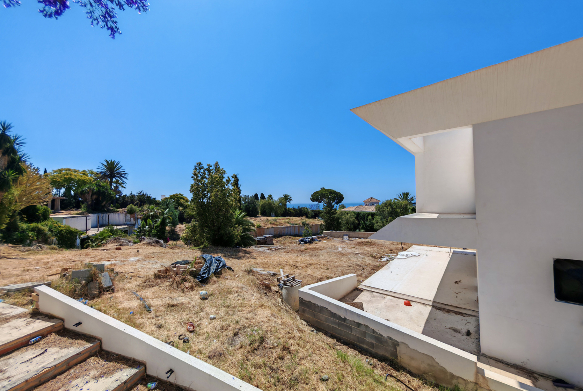 Las Chapas Marbella villa 6 Bedrooms