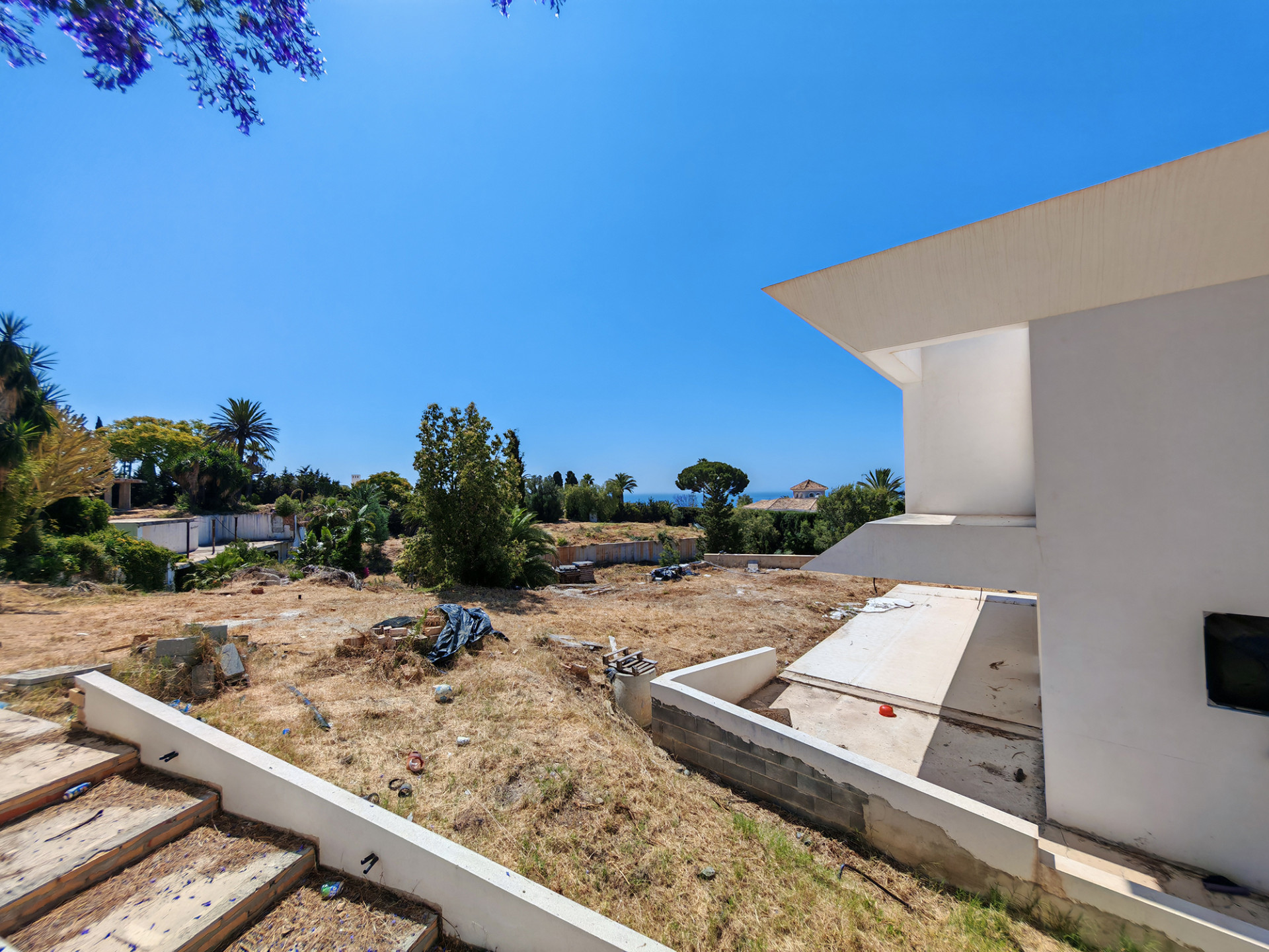 Las Chapas Marbella villa 6 Bedrooms