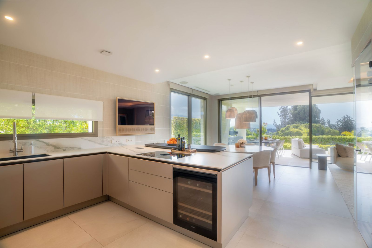 Nueva Andalucia Marbella villa 3 Bedrooms