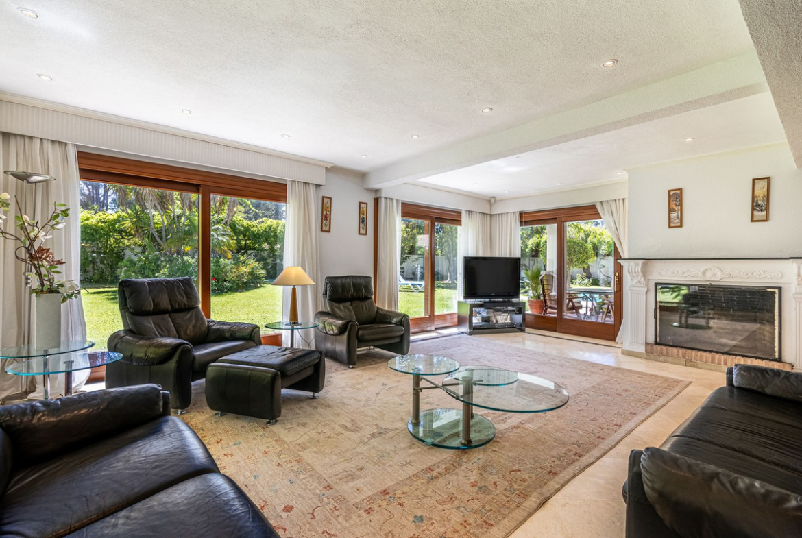 Cancelada Estepona villa 5 Bedrooms