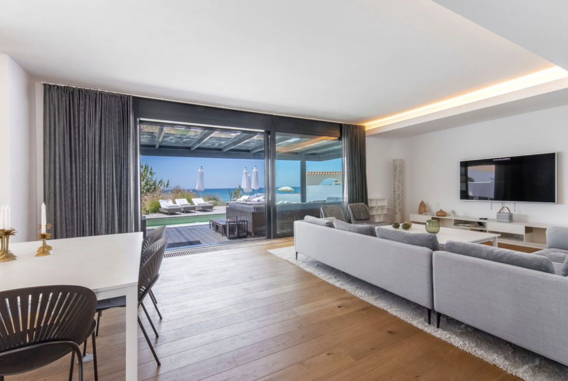 Costabella Marbella villa 6 Bedrooms