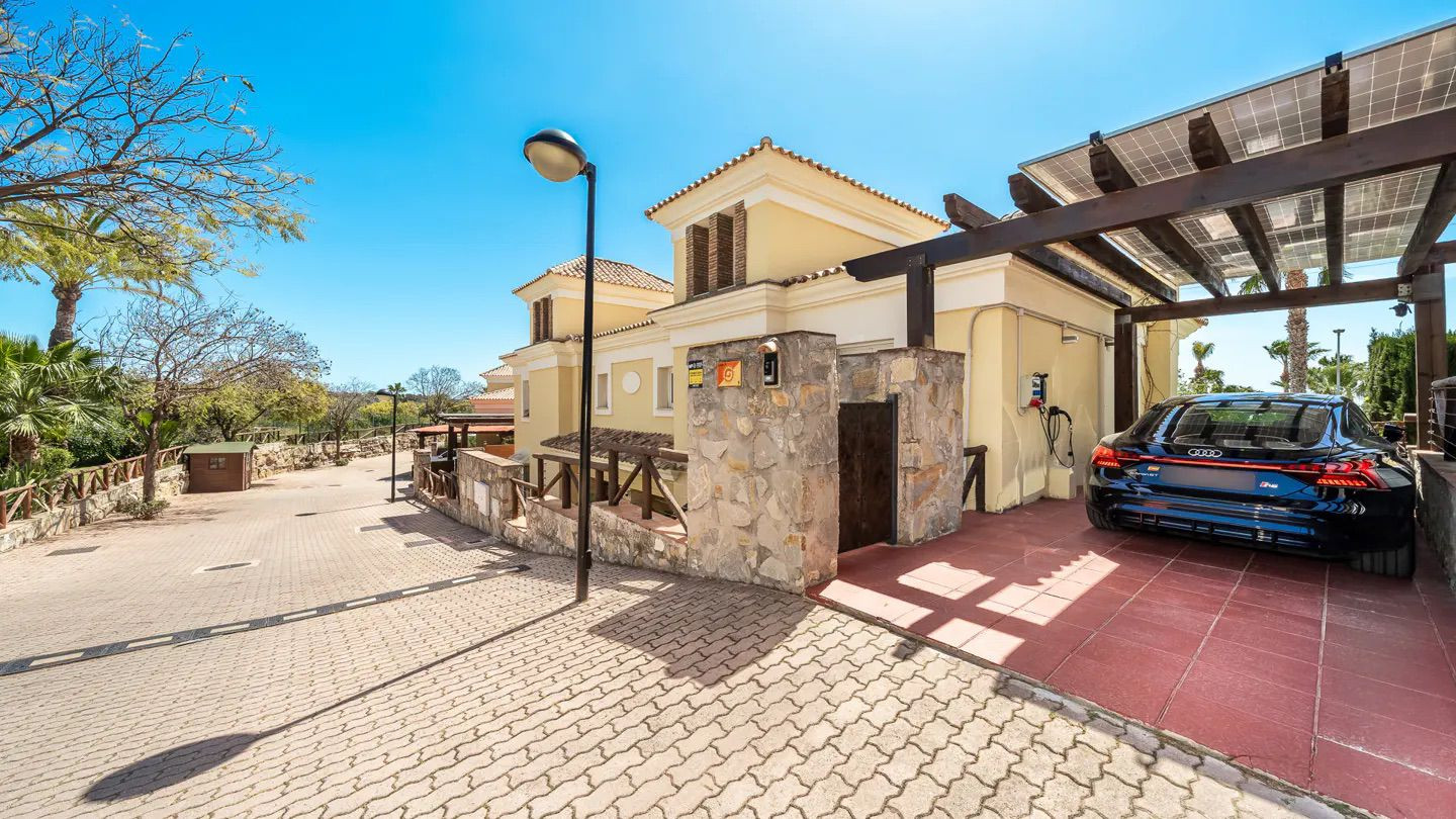Marbella villa 4 Bedrooms