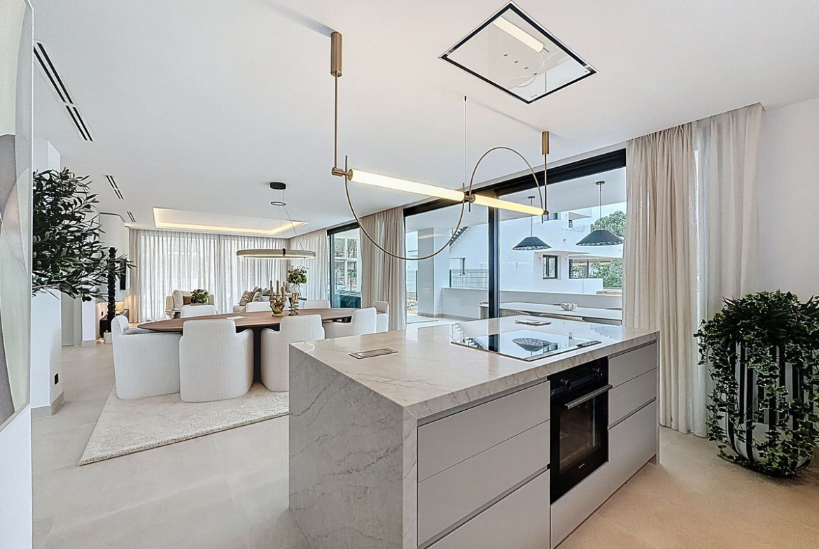 Nagueles Marbella villa 5 Bedrooms