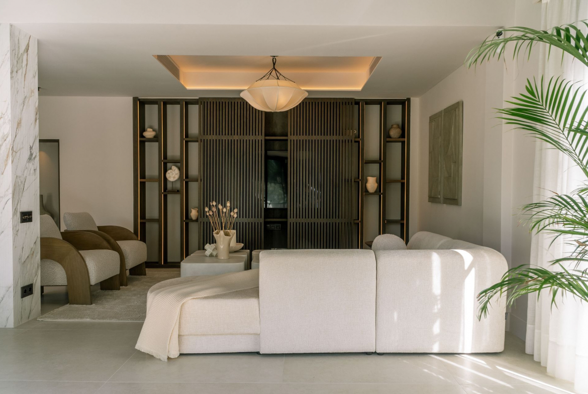 Nueva Andalucia Marbella villa 5 Bedrooms