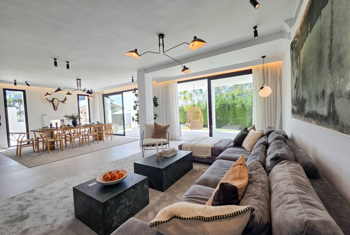 Nueva Andalucia Marbella villa 5 Bedrooms