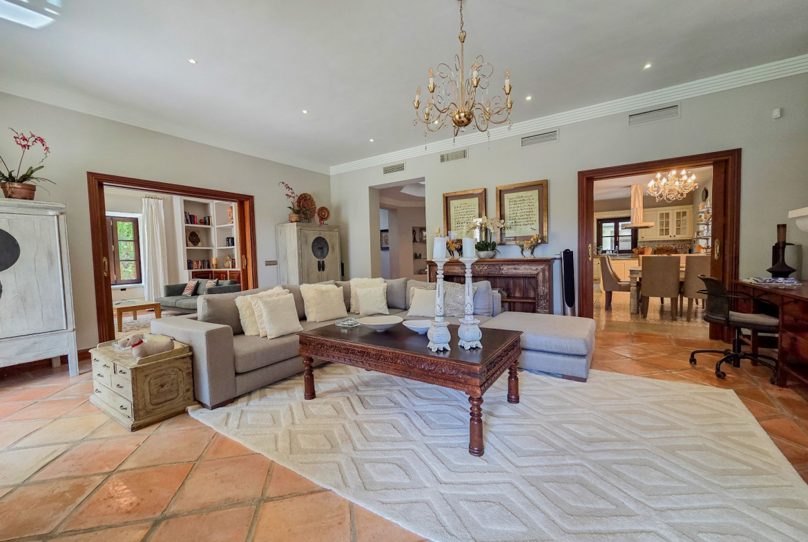 Marbella Golden Mile Marbella villa 5 Bedrooms