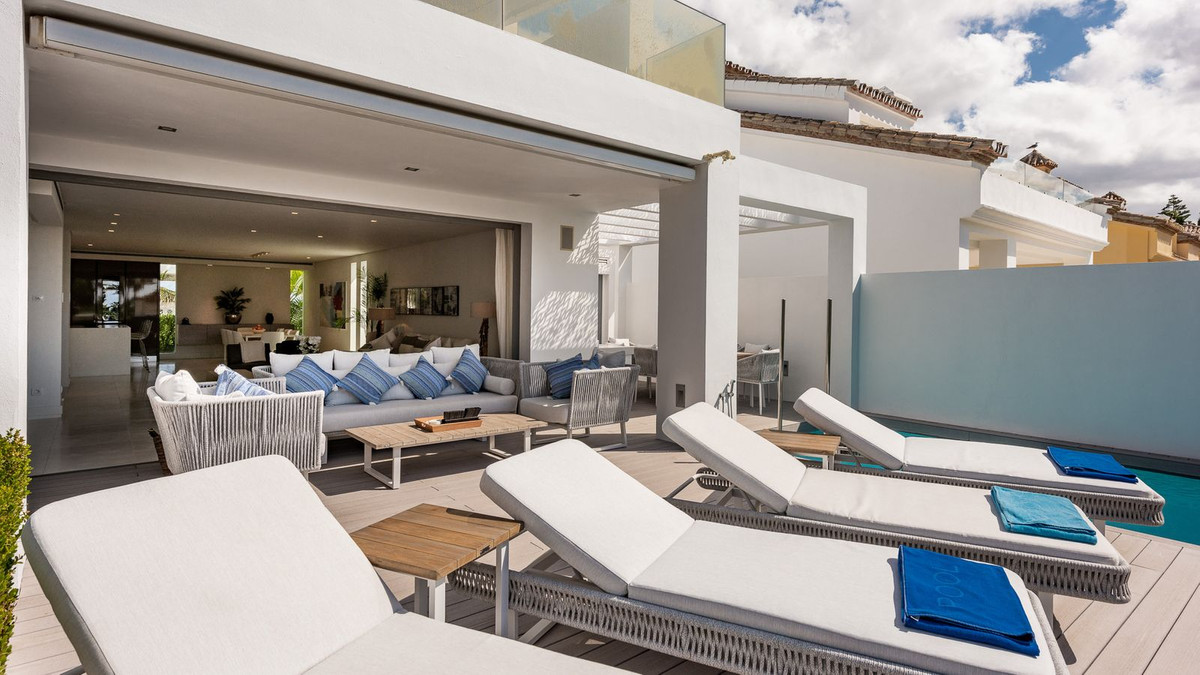 Marbella Golden Mile Marbella villa 4 Bedrooms