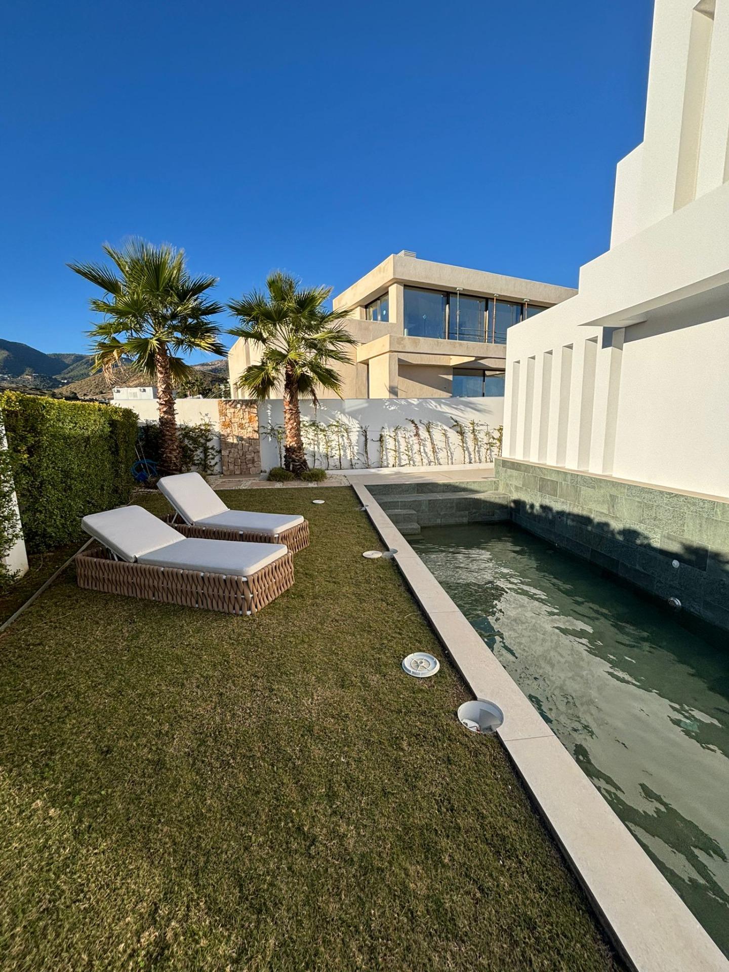 Benalmadena Costa Benalmadena villa 6 Bedrooms