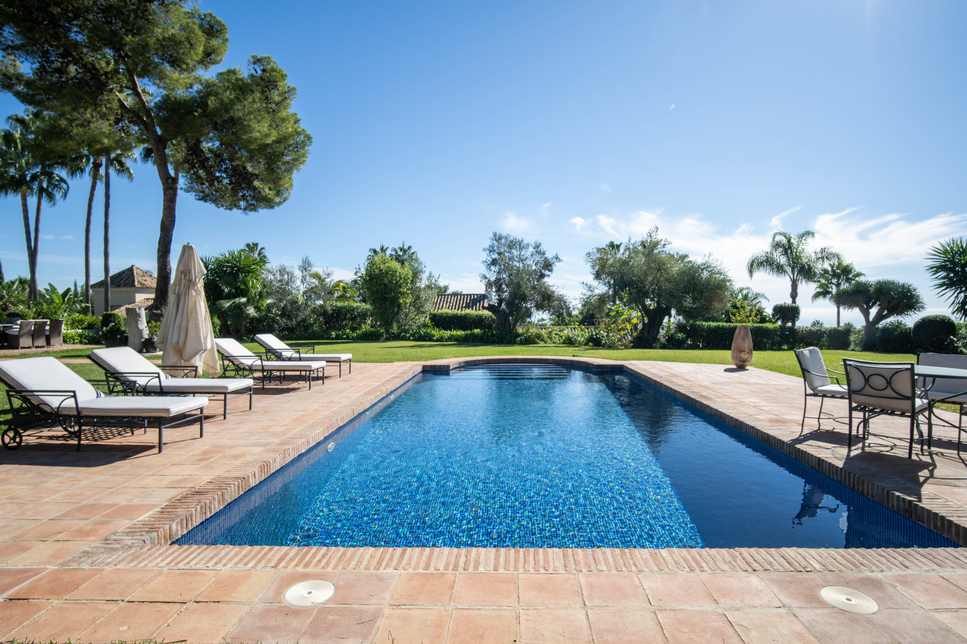 Marbella Golden Mile Marbella villa 5 Bedrooms