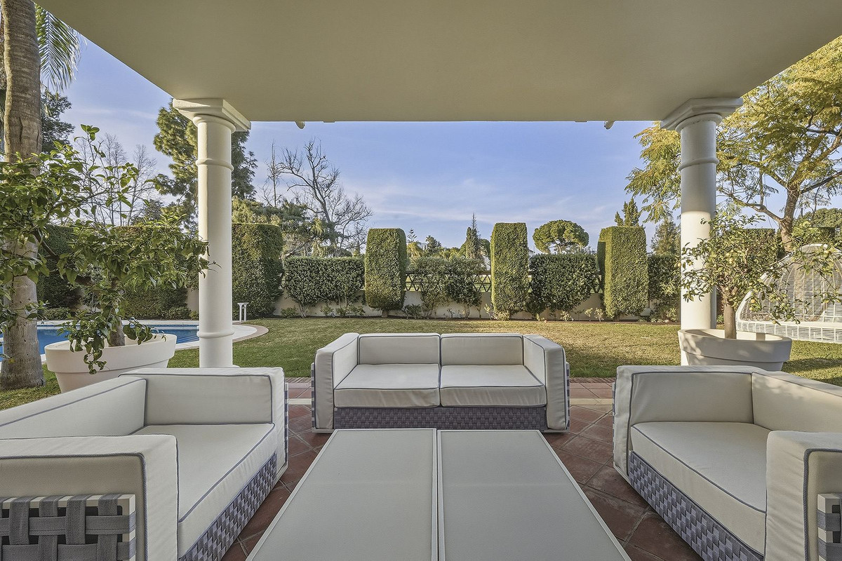 Guadalmina Alta San Pedro Alcantara villa 5 Bedrooms