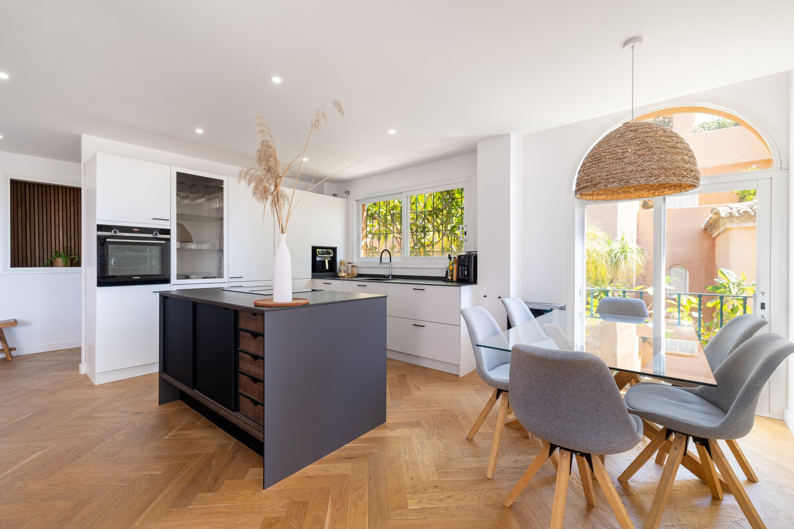 luxo-estate-7 Nueva Andalucia Marbella penthouse 3 Bedrooms