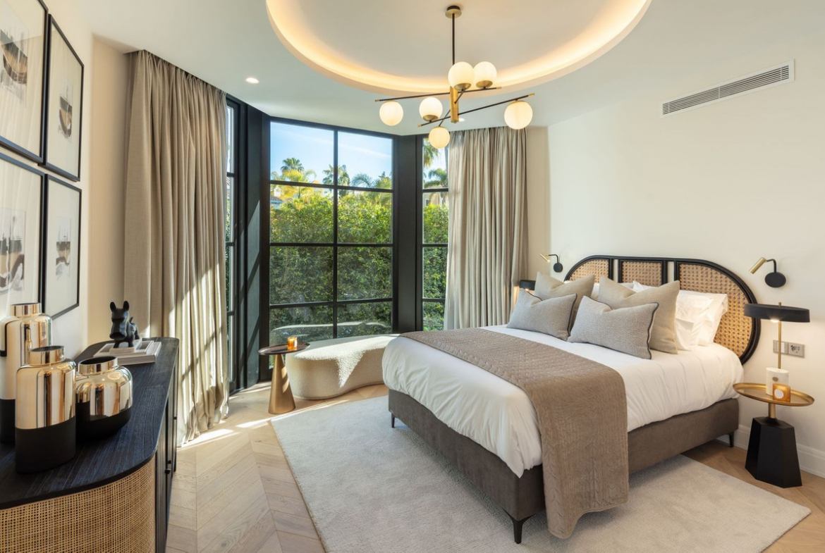 Sierra Blanca Marbella villa 6 Bedrooms