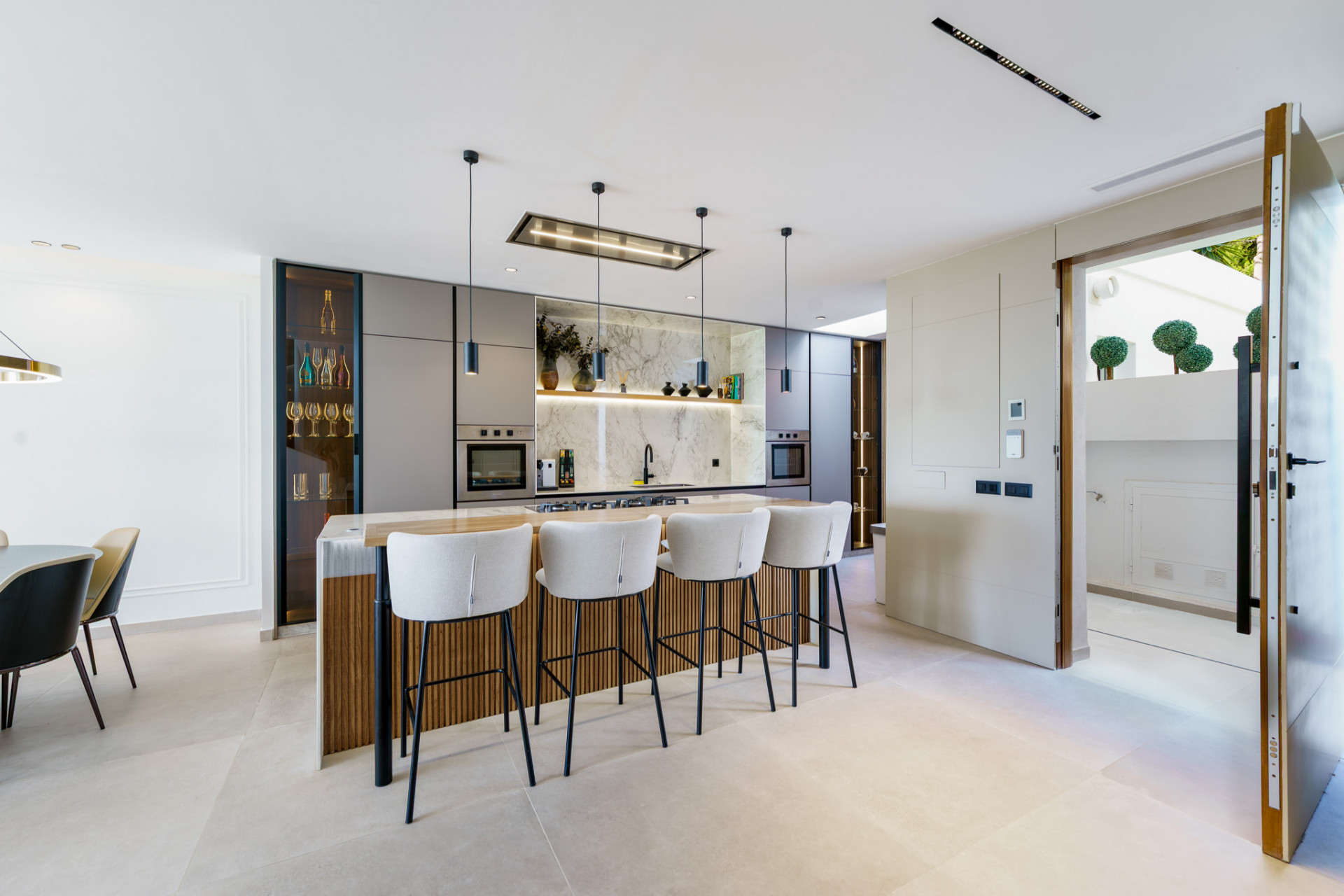 luxo-estate-7 La Quinta Benahavis townhouse 4 Bedrooms